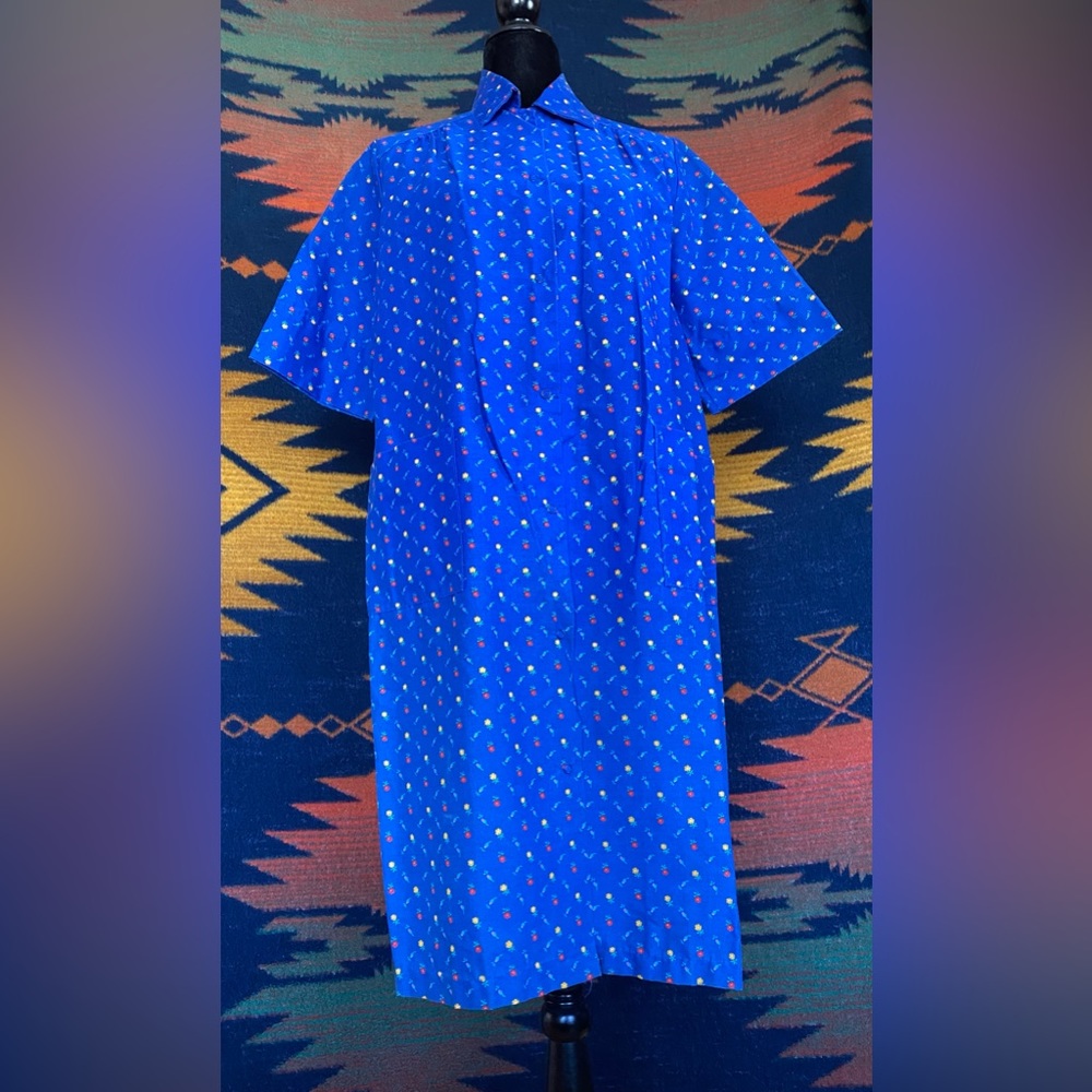 VTG 1960’s Beco Originals Artist Gardening House Mock Robe! New Deadstock!